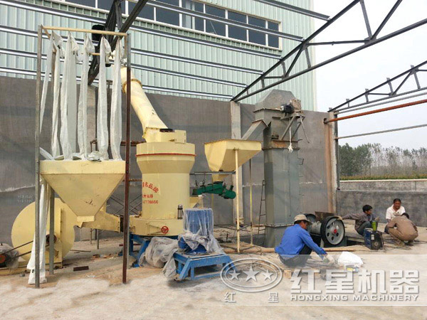 電磁振動(dòng)給料機(jī)給料現(xiàn)場 電磁振動(dòng)給料機(jī)給料現(xiàn)場