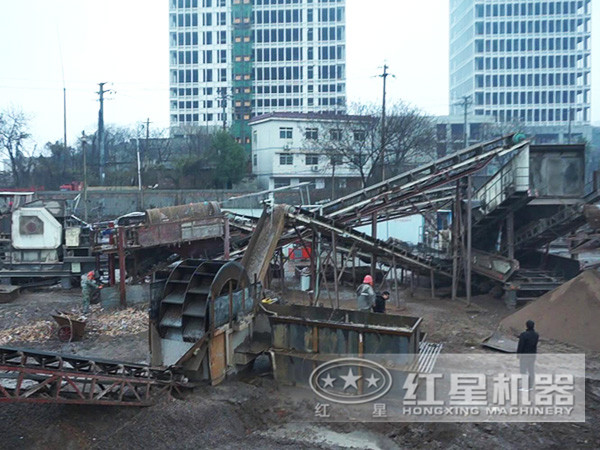 湖南建筑垃圾移動破碎站現(xiàn)場