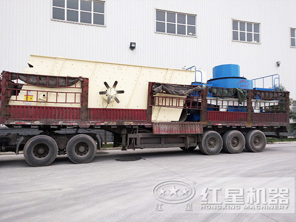 客戶需求的破碎機發(fā)貨啦 客戶需求的破碎機發(fā)貨啦