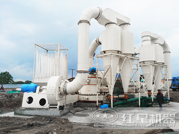 磨粉機(jī)配備除塵收塵裝置